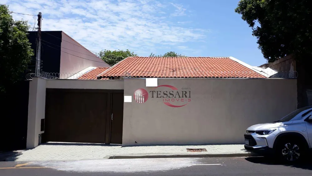 Casa, 3 quartos, 242 m² - Foto 2