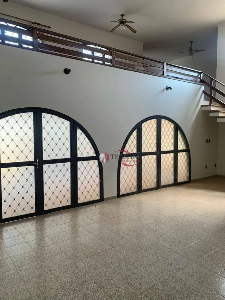 Casa, 3 quartos, 242 m² - Foto 4