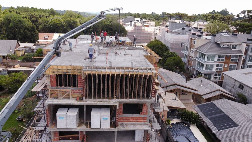 Apartamento à venda com 2 quartos, 77m² - Foto 2