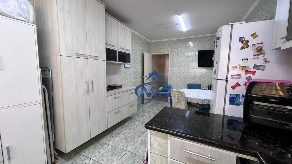 Sobrado, 3 quartos, 196 m² - Foto 1