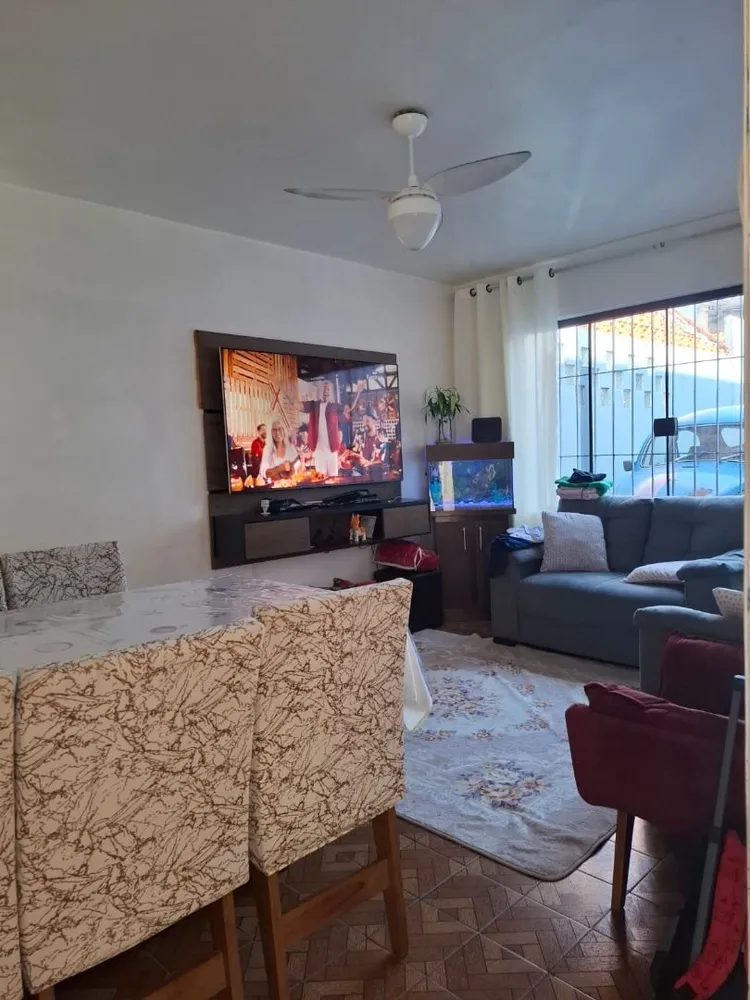 Casa, 2 quartos, 67 m² - Foto 1