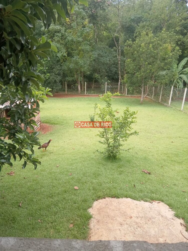 Chácara à venda com 2 quartos, 84m² - Foto 1