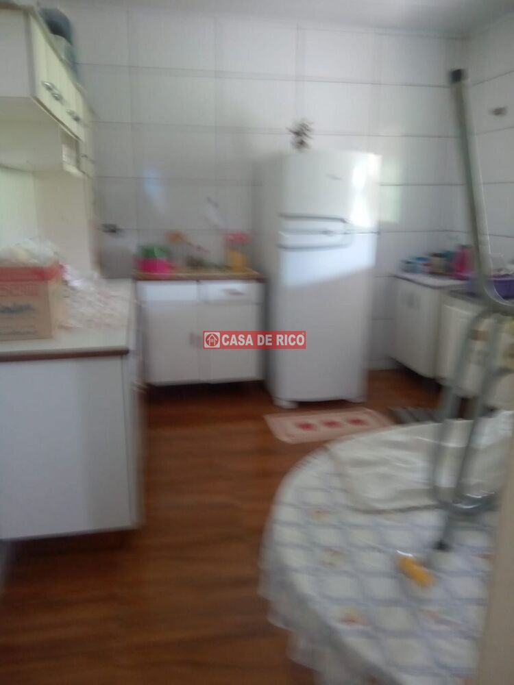 Chácara à venda com 2 quartos, 84m² - Foto 2