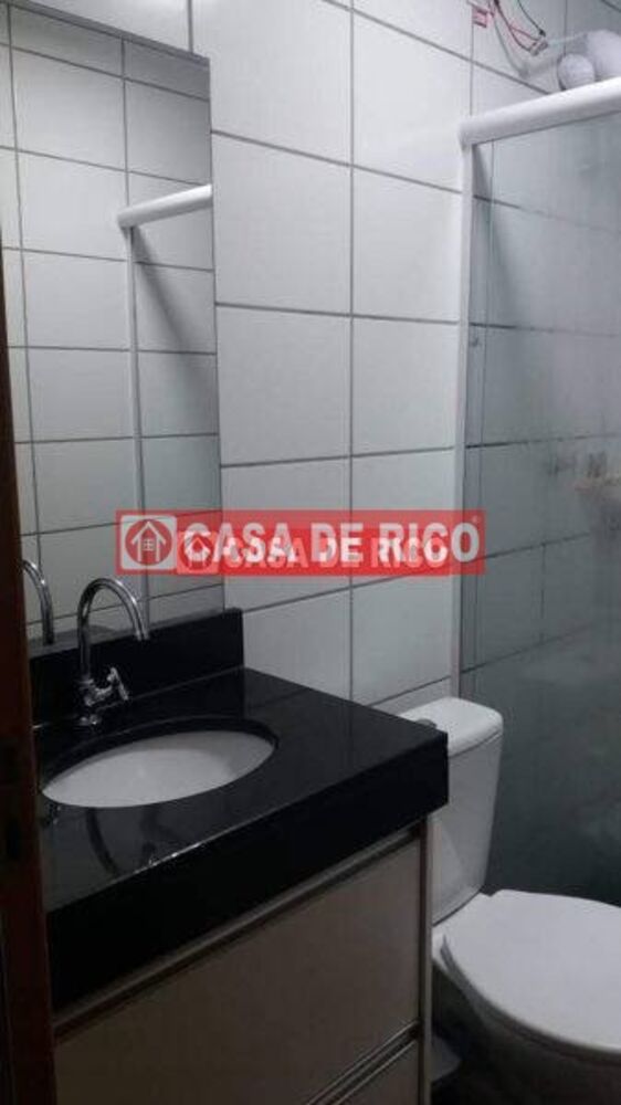 Apartamento à venda com 2 quartos, 45m² - Foto 2