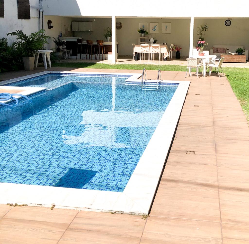 Casa à venda com 4 quartos, 400m² - Foto 1