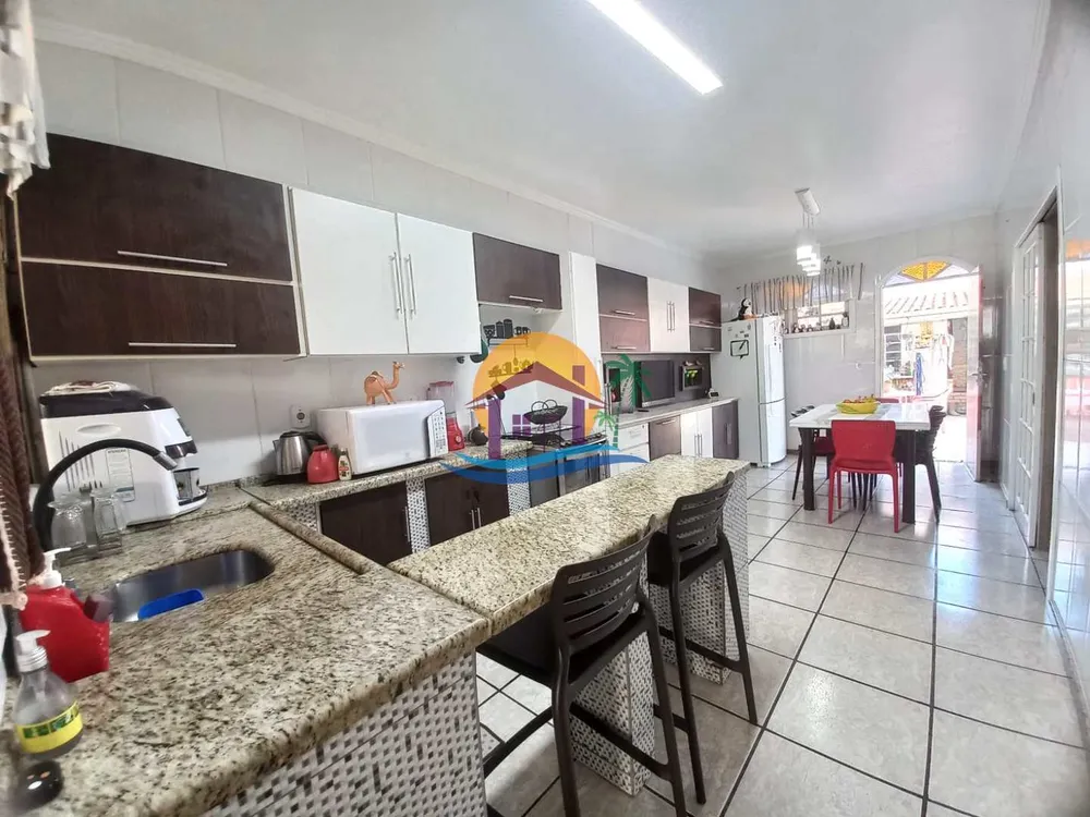 Casa, 3 quartos, 210 m² - Foto 12