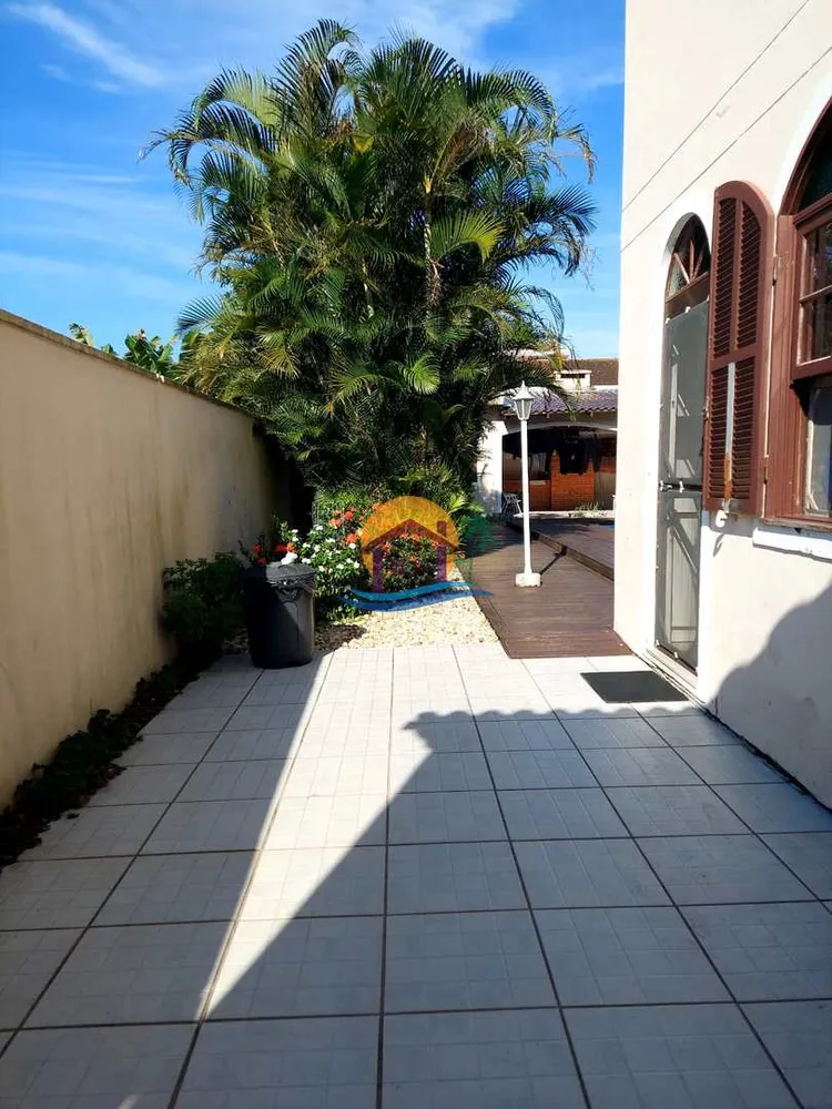 Casa, 5 quartos, 242 m² - Foto 12