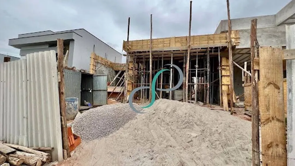 Casa, 3 quartos, 266 m² - Foto 1