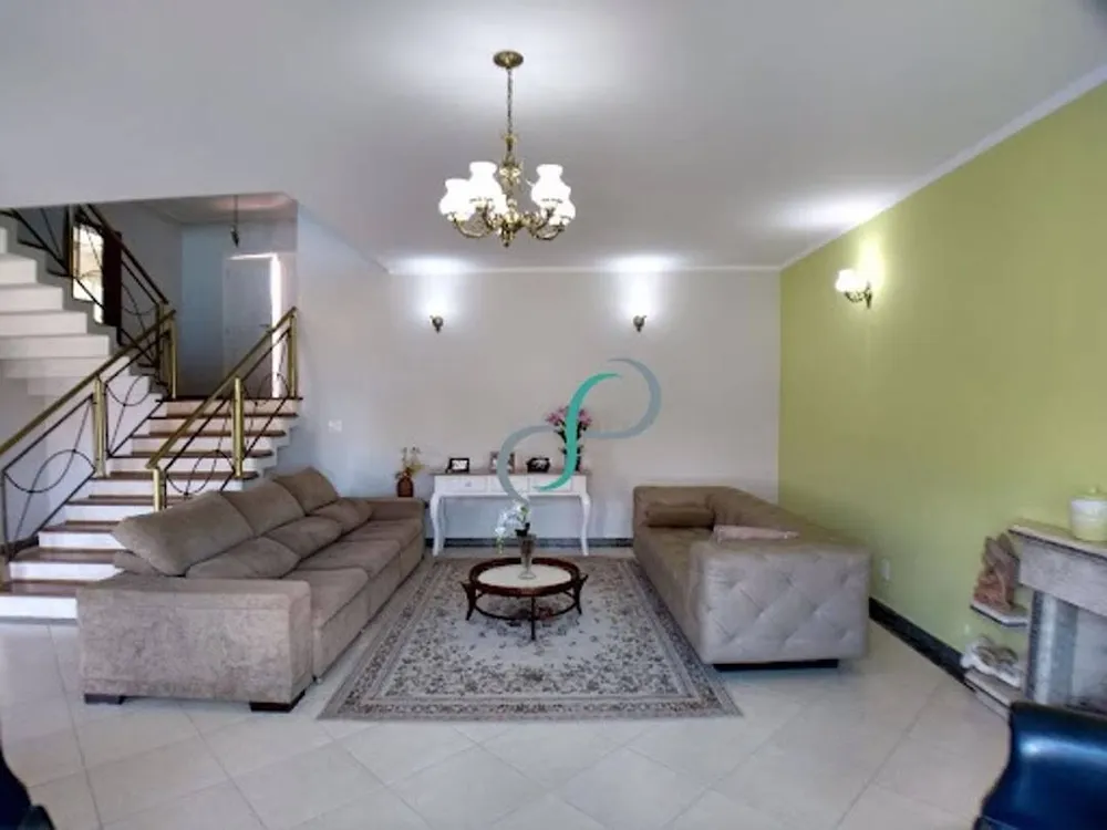 Casa, 3 quartos, 300 m² - Foto 1