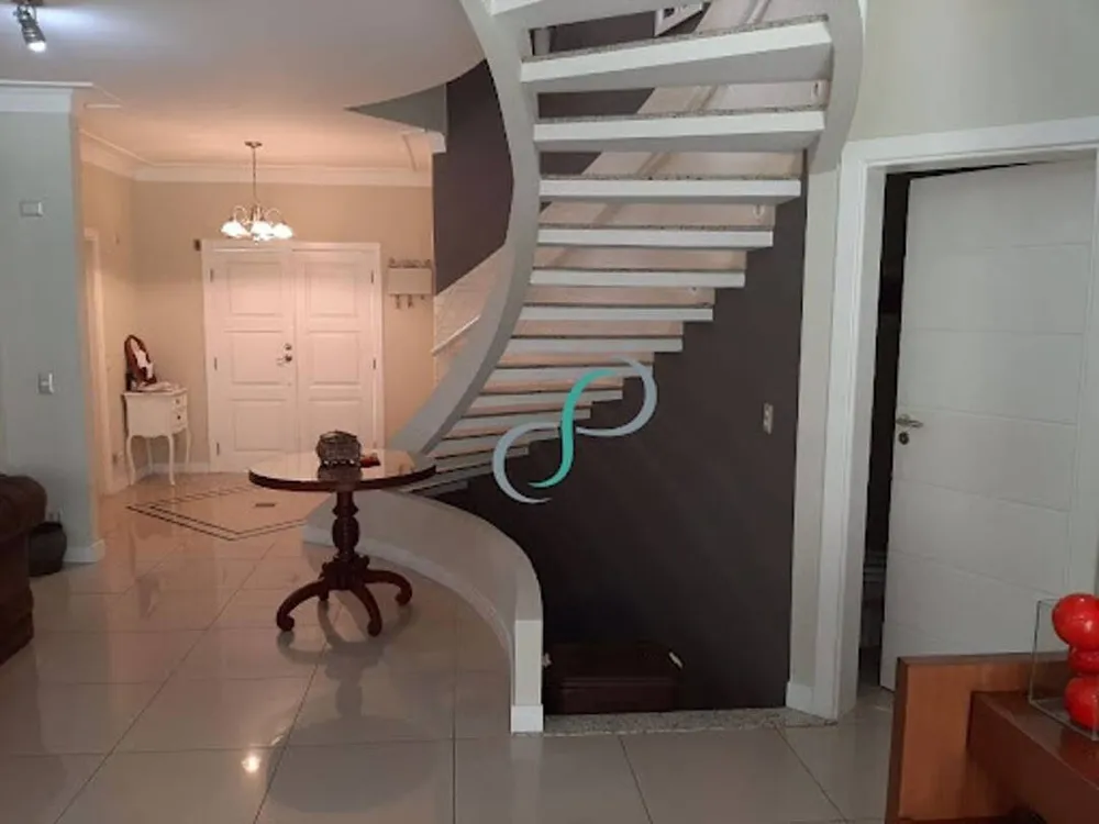 Casa, 4 quartos, 315 m² - Foto 2
