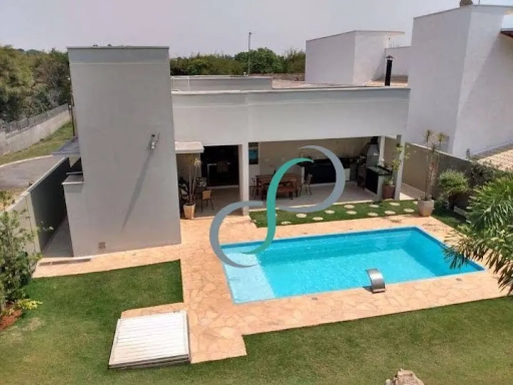 Casa, 3 quartos, 220 m² - Foto 1