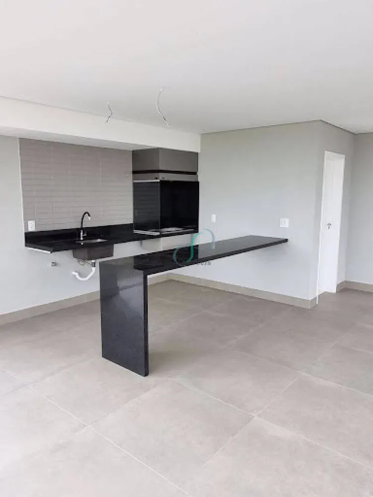 Casa, 3 quartos, 222 m² - Foto 2