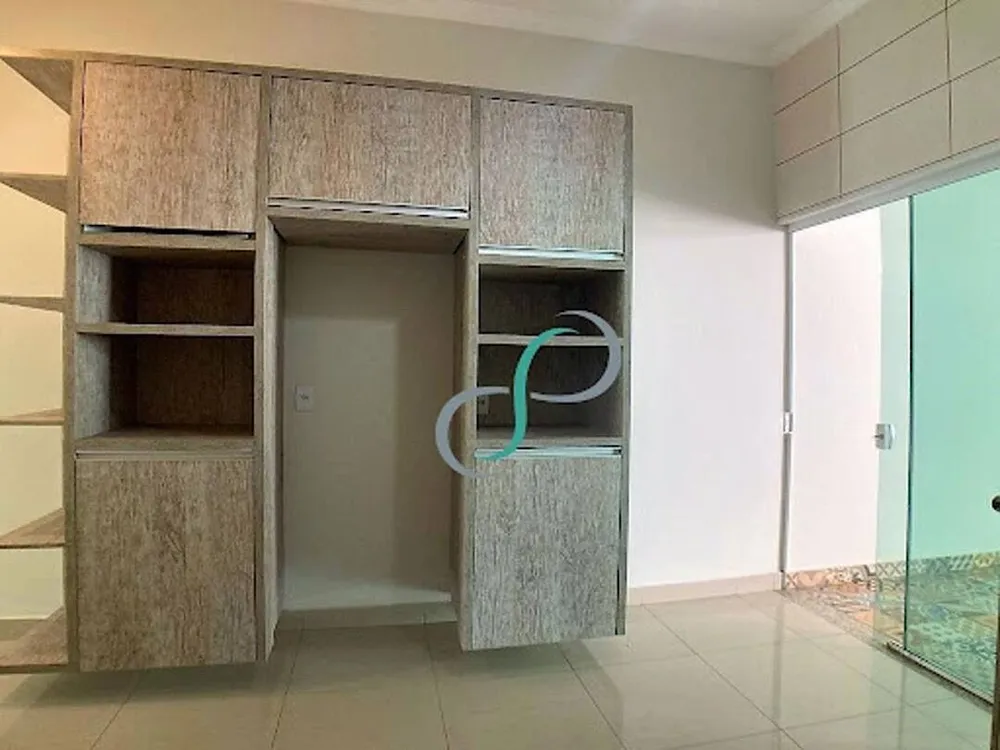 Casa, 3 quartos, 210 m² - Foto 1