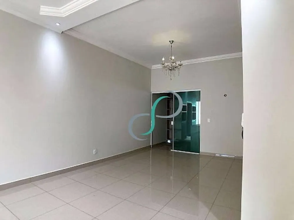Casa, 3 quartos, 210 m² - Foto 2