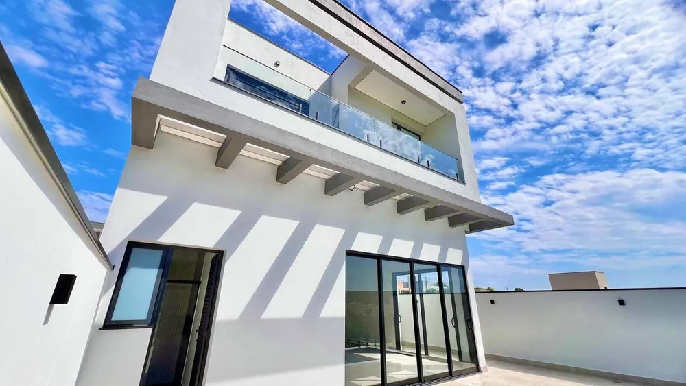 Sobrado, 3 quartos, 251 m² - Foto 1