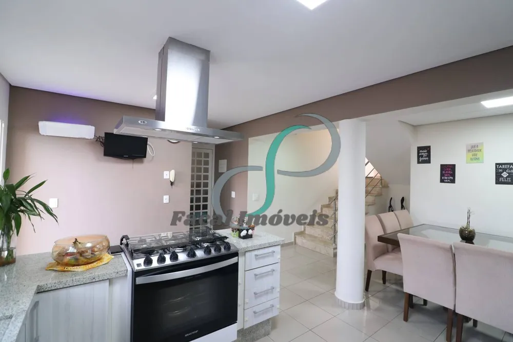 Casa, 3 quartos, 217 m² - Foto 4
