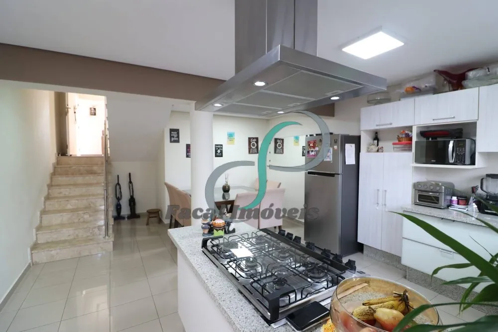 Casa, 3 quartos, 217 m² - Foto 2