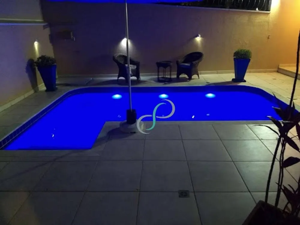 Casa, 4 quartos, 363 m² - Foto 1