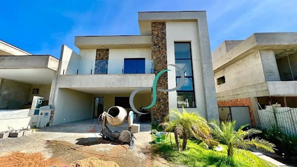 Casa, 4 quartos, 243 m² - Foto 1