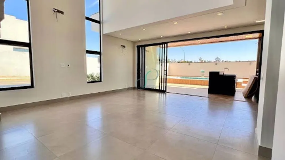 Casa, 3 quartos, 239 m² - Foto 1