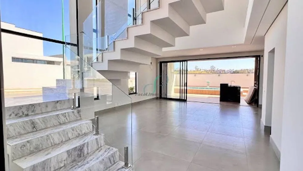 Casa, 3 quartos, 239 m² - Foto 2