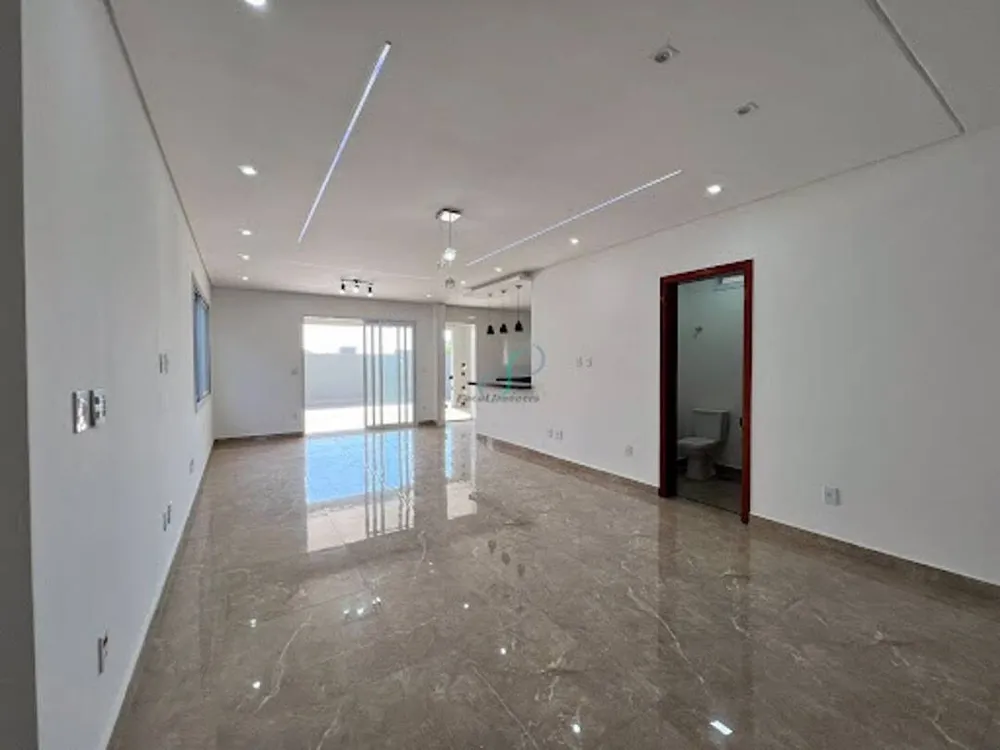 Casa, 3 quartos, 224 m² - Foto 2