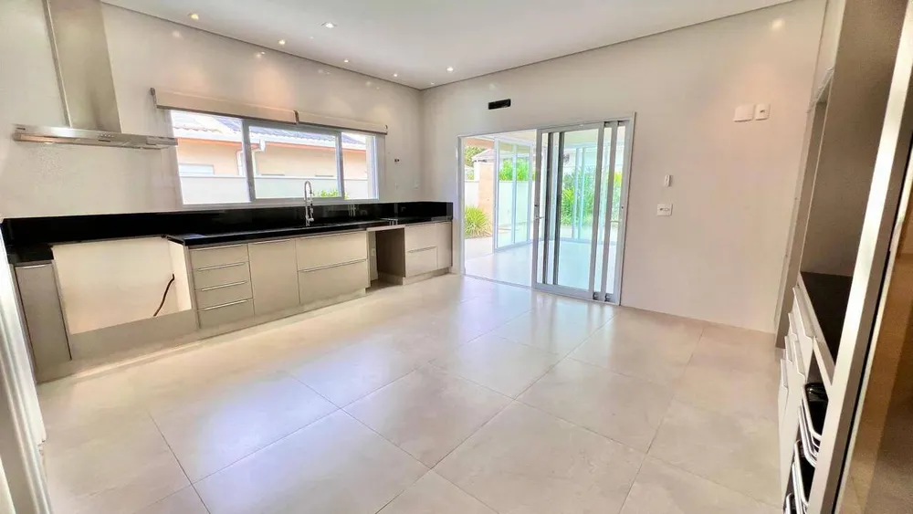 Casa, 3 quartos, 254 m² - Foto 1