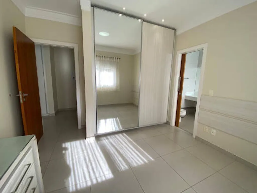 Casa, 4 quartos, 270 m² - Foto 8