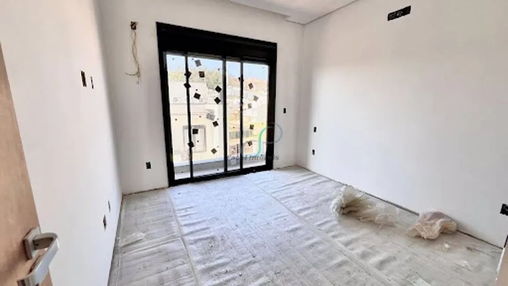 Casa, 3 quartos, 220 m² - Foto 1