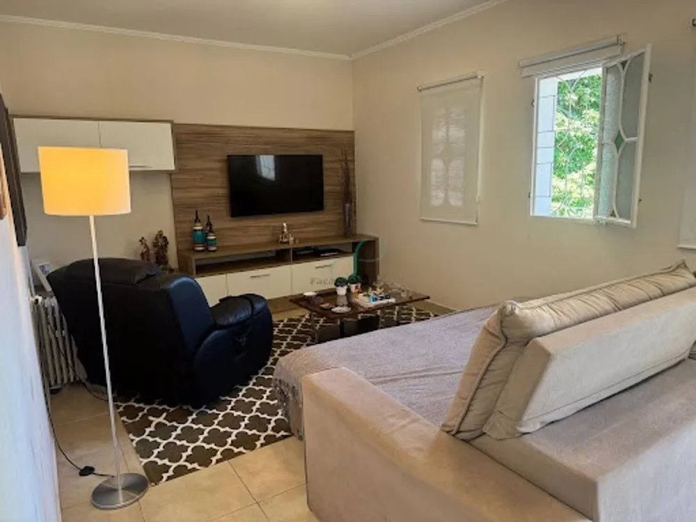 Casa, 4 quartos, 162 m² - Foto 1