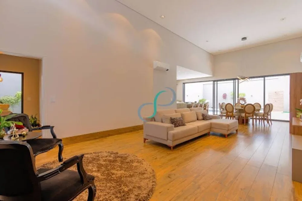 Casa, 4 quartos, 252 m² - Foto 8