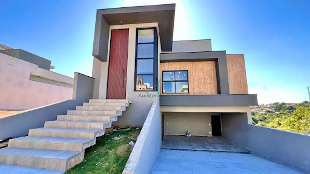 Casa, 3 quartos, 228 m² - Foto 1