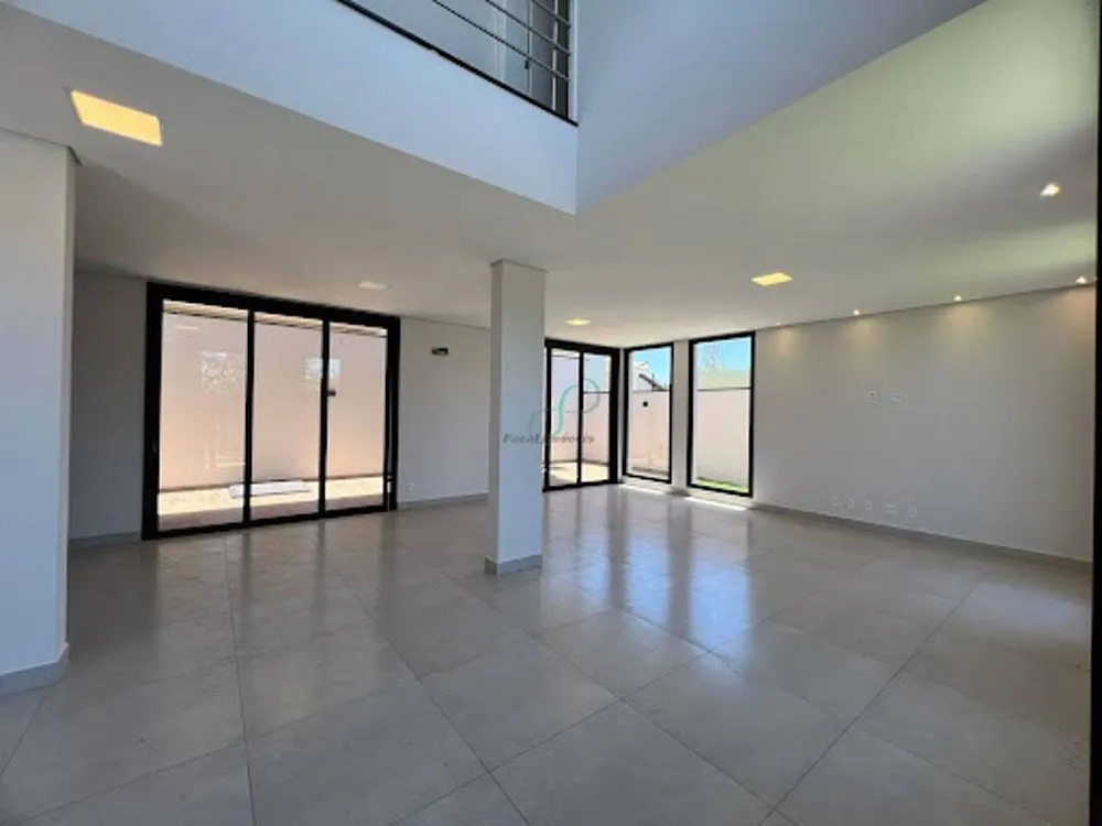 Casa, 3 quartos, 179 m² - Foto 2