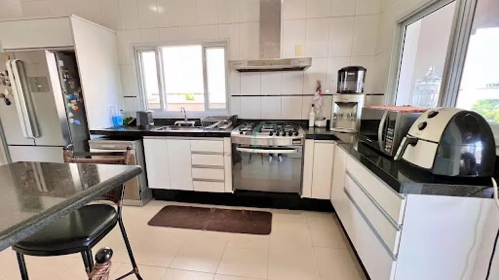 Casa, 3 quartos, 287 m² - Foto 2