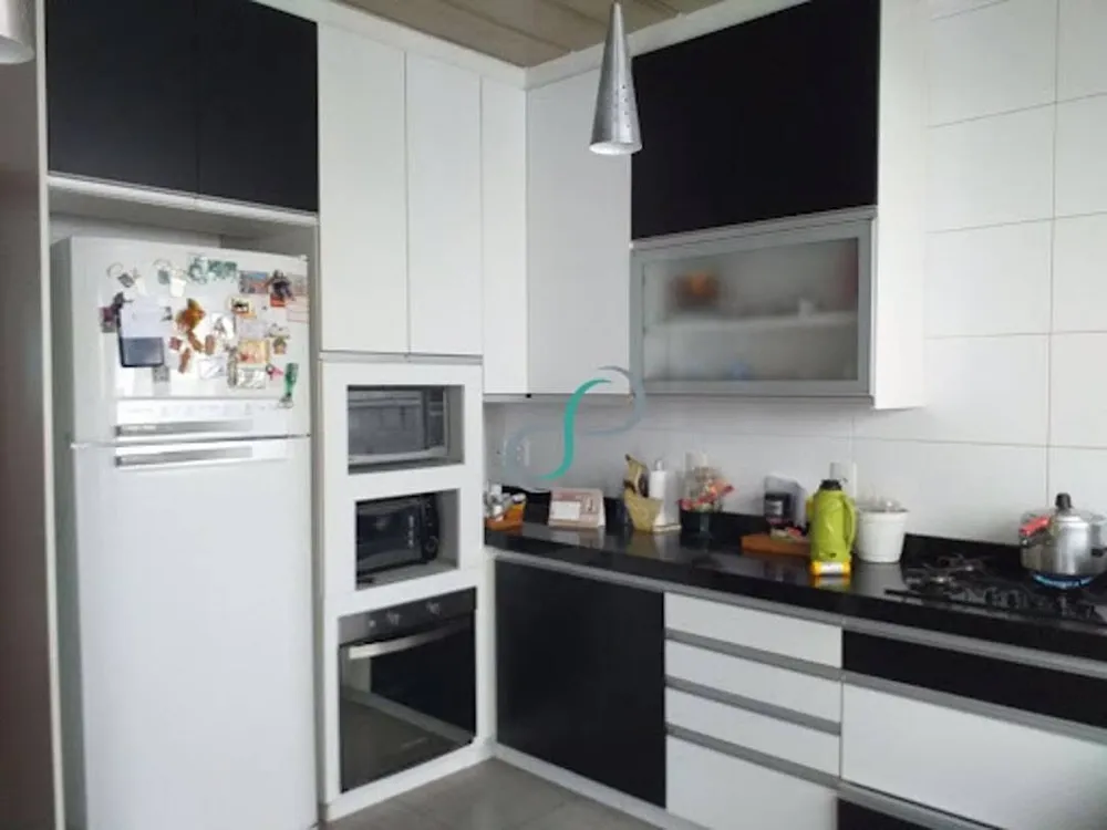 Casa, 5 quartos, 263 m² - Foto 3