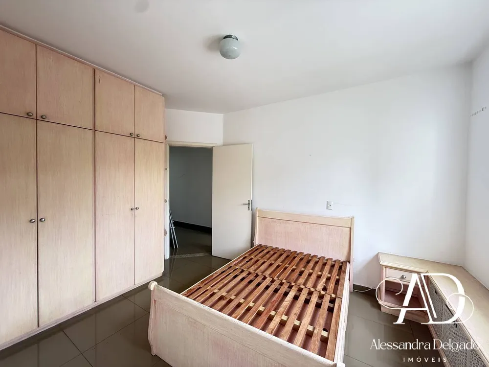 Casa, 4 quartos, 250 m² - Foto 1