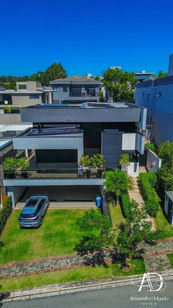 Casa, 3 quartos, 302 m² - Foto 1