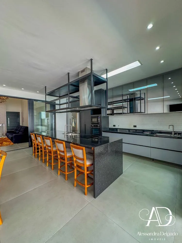 Casa, 3 quartos, 302 m² - Foto 8