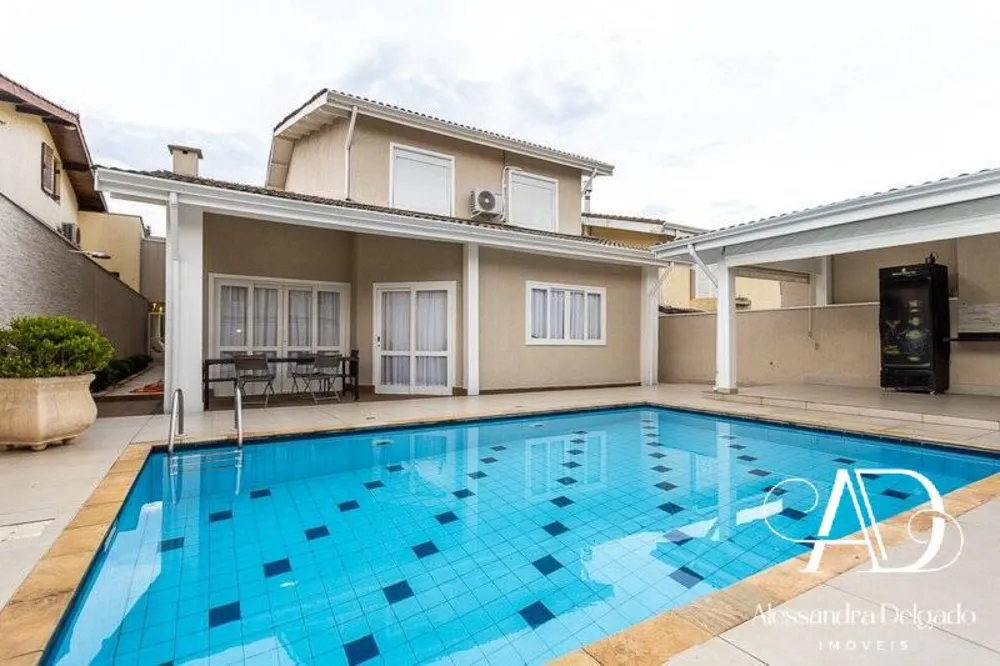 Casa, 4 quartos, 280 m² - Foto 1