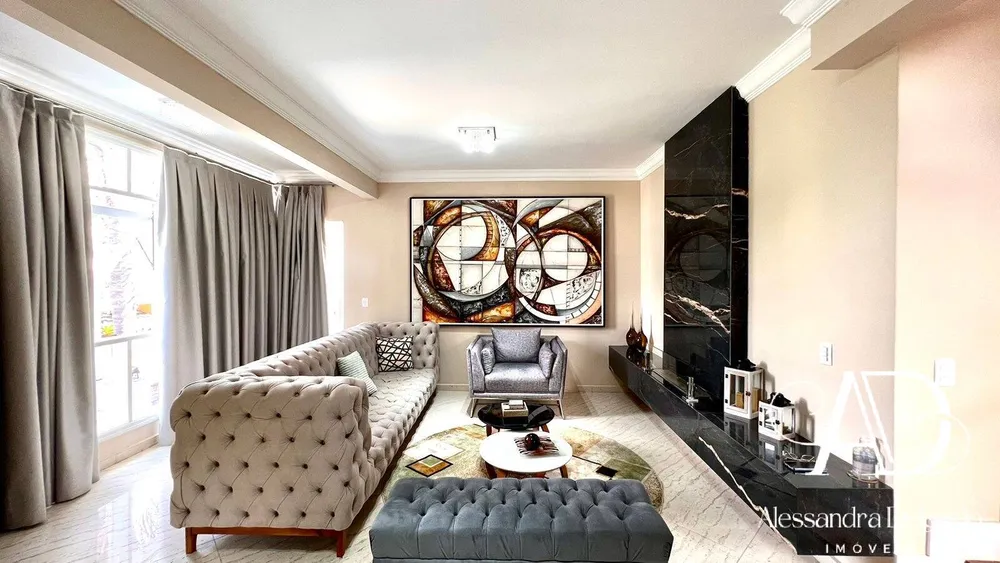 Casa, 5 quartos, 360 m² - Foto 1