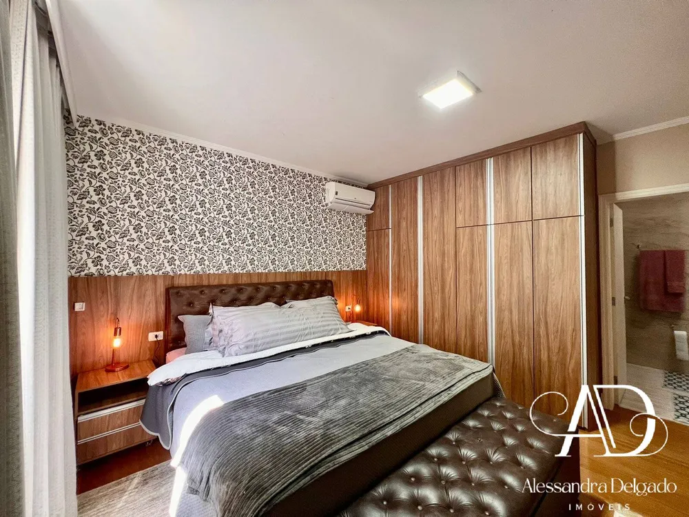 Casa, 5 quartos, 360 m² - Foto 1