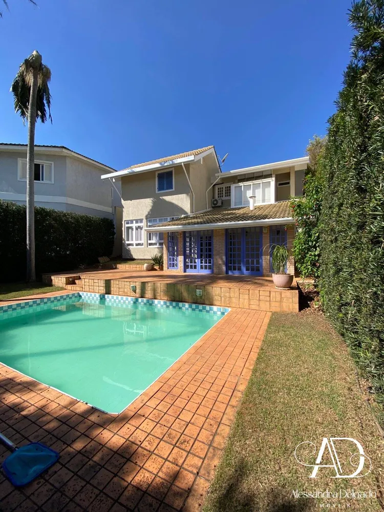 Casa, 4 quartos, 300 m² - Foto 1