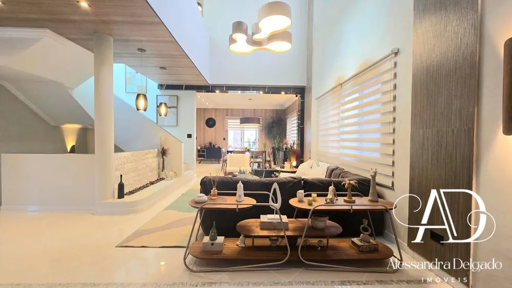 Casa, 4 quartos, 360 m² - Foto 1