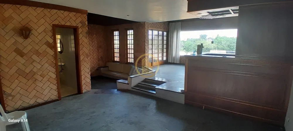 Casa, 4 quartos, 367 m² - Foto 1