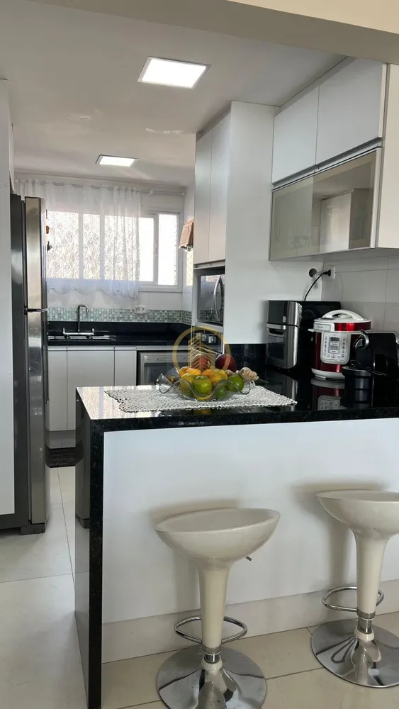 Apartamento, 3 quartos, 100 m² - Foto 1