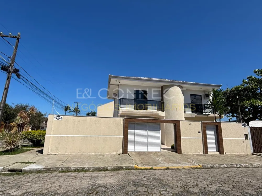 Sobrado, 4 quartos, 181 m² - Foto 1