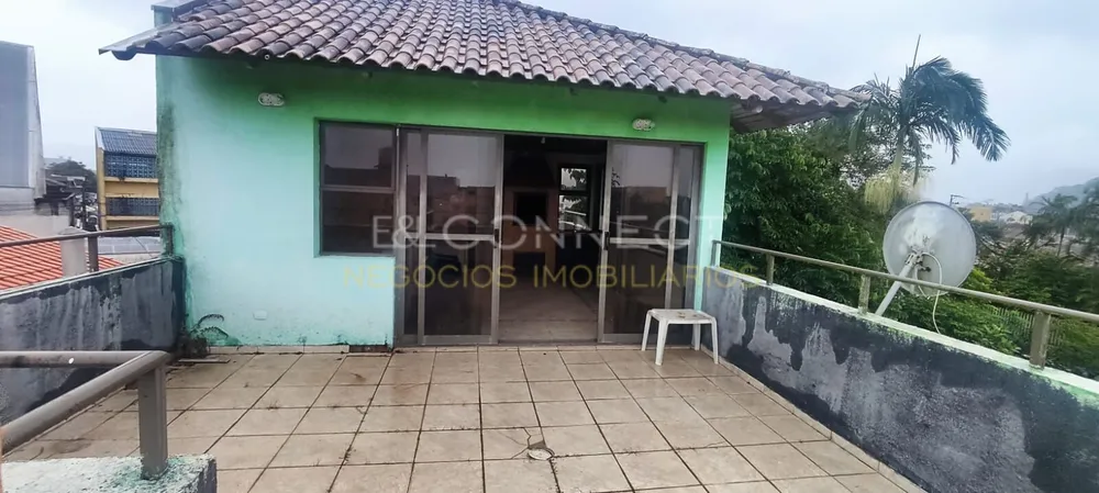 Casa, 4 quartos, 240 m² - Foto 4
