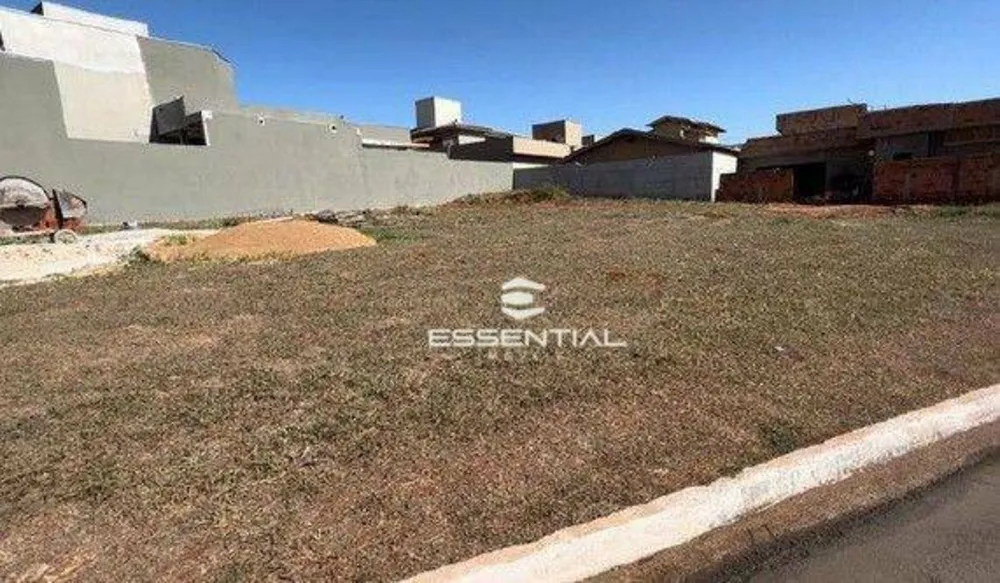 Loteamento e Condomínio, 682 m² - Foto 1