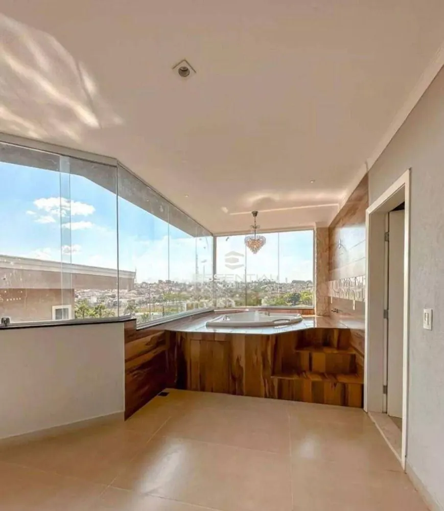 Sobrado, 6 quartos, 250 m² - Foto 1