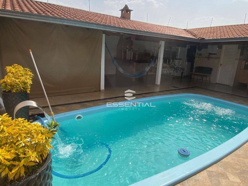 Casa à venda e aluguel com 3 quartos, 250m² - Foto 7
